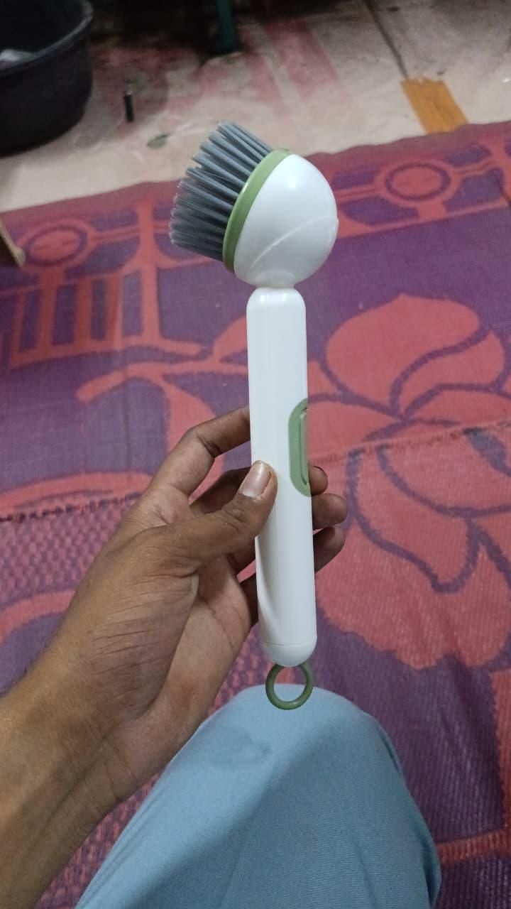 360 Scrubber Wand with Liquid Dispenser